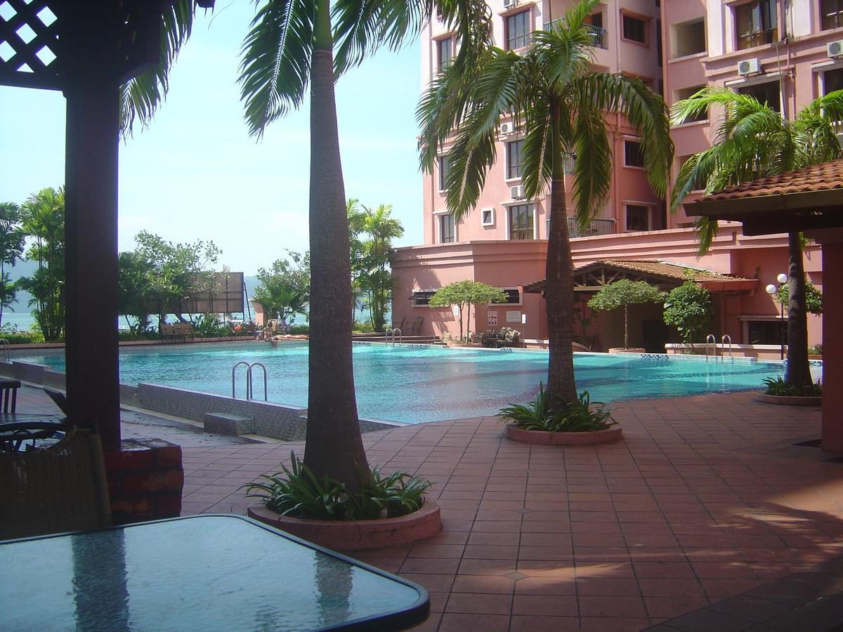 Marina Condominium Holiday Homestay Кота-Кинабалу Экстерьер фото