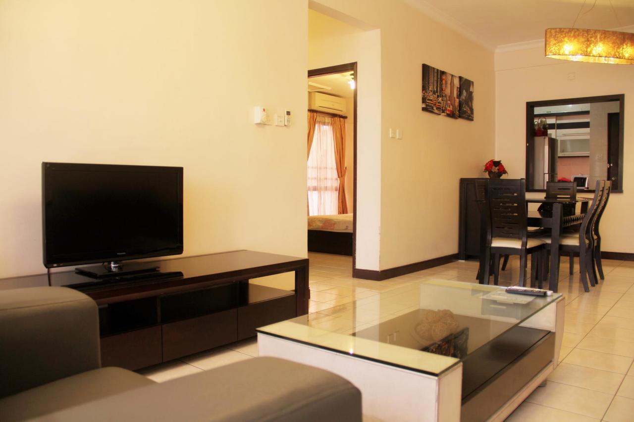 Marina Condominium Holiday Homestay Кота-Кинабалу Экстерьер фото