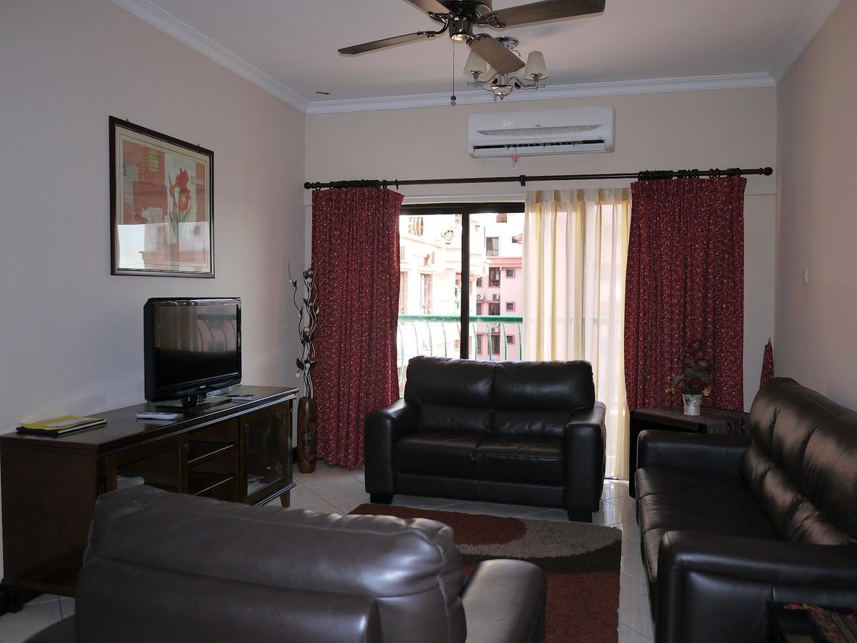Marina Condominium Holiday Homestay Кота-Кинабалу Экстерьер фото
