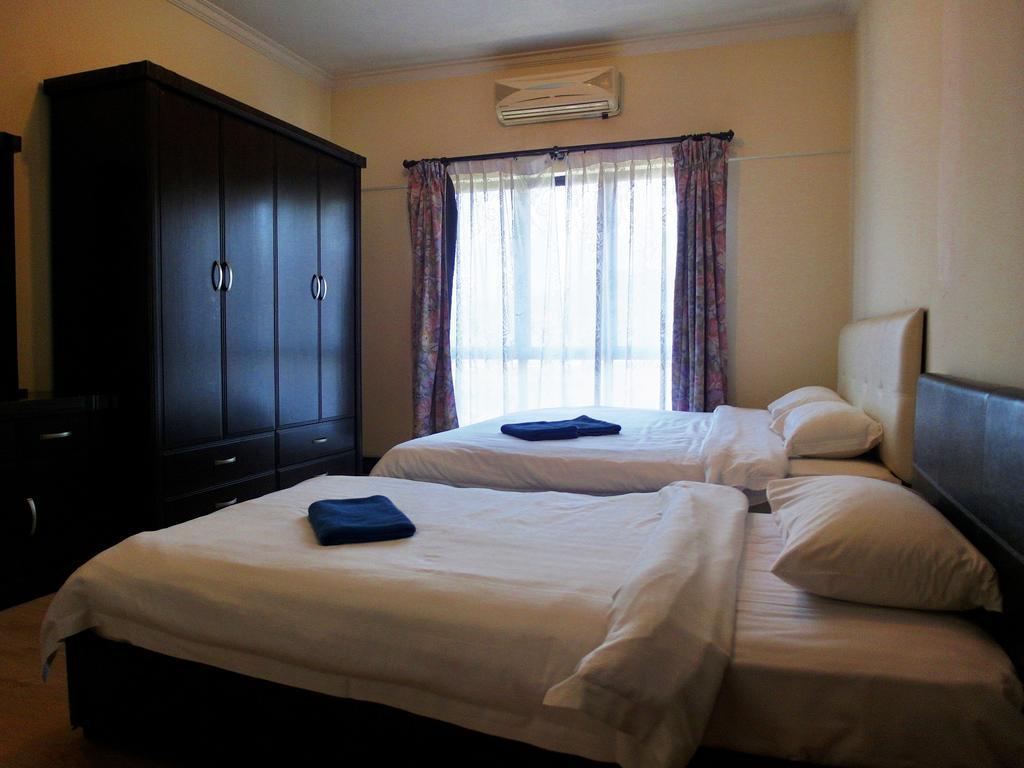 Marina Condominium Holiday Homestay Кота-Кинабалу Экстерьер фото